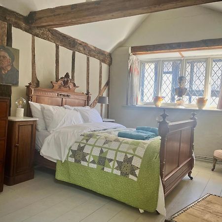 Hastings Old Town. Cottage - By The Sea Экстерьер фото